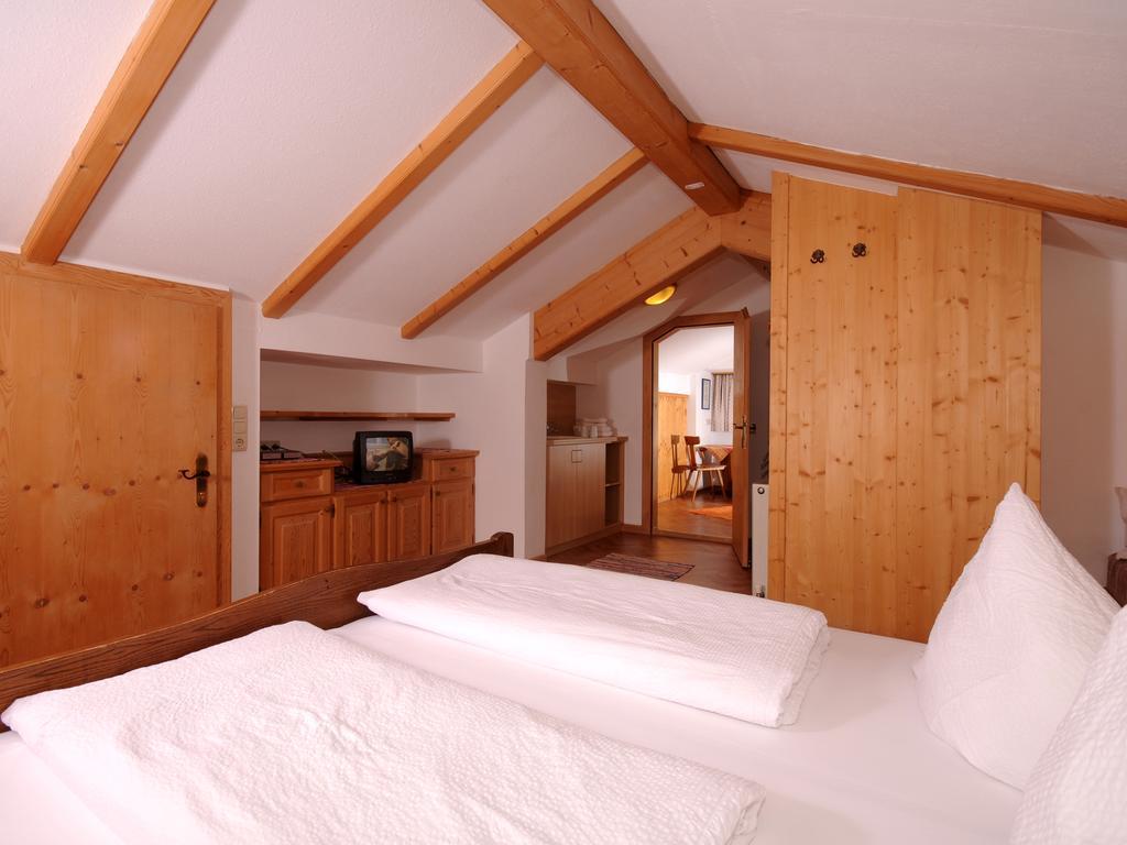 Ferienhaus Martlerhof Tux Bilik gambar